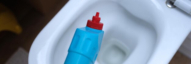 Jak skutecznie odkamienić sedes domowymi sposobami?