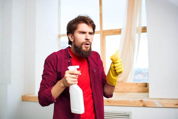 Jak skutecznie wyczyścić fugi z pleśni?