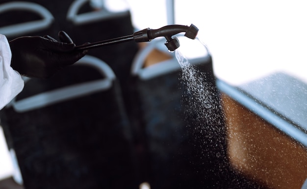 Jaki odkurzacz sprawdzi się najlepiej do prania tapicerki samochodowej?