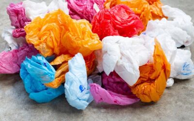 Jakie kolory worków stosuje się do odpadów zmieszanych?