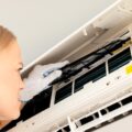 Wiosenne porządki w domu - jak wyczyścić klimatyzator?