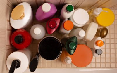 Jak prawidłowo pozbyć się lakieru do włosów?
